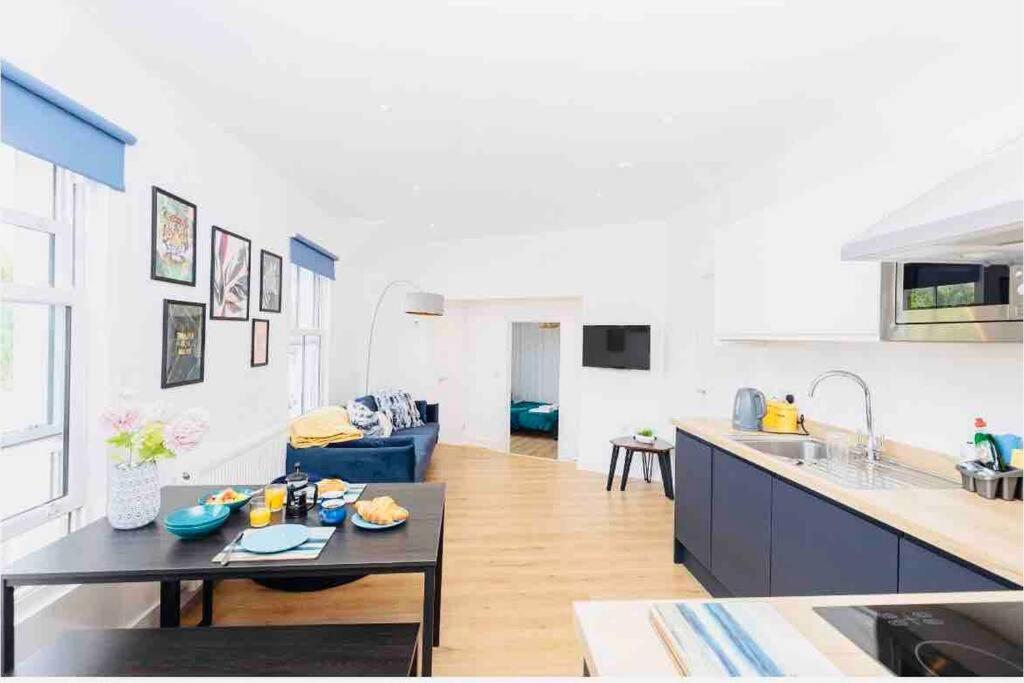 Sleeps 6 The Lovely Lymington Lock Off Exterior photo