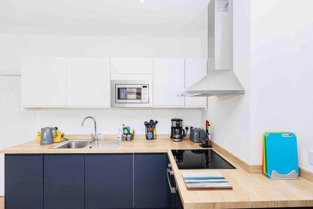 Sleeps 6 The Lovely Lymington Lock Off Exterior photo
